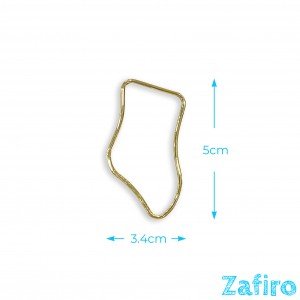 pendiente irregular dorado