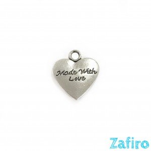 Colgante de corazón "made with love"