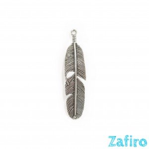 Colgante de pluma