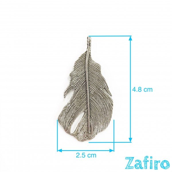 Colgante de pluma