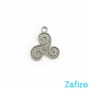 Colgante de trisquel