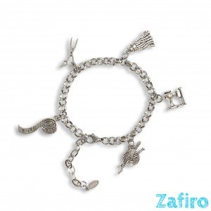 Pulsera temática de costura